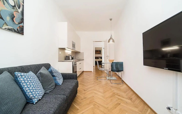 Newly renovated 1-bed apartment at Charles Bridge
