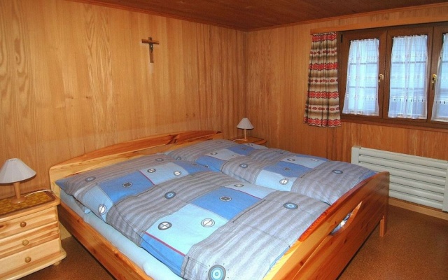 Glacier Views & Ski Trails – Guest Rooms – Naters