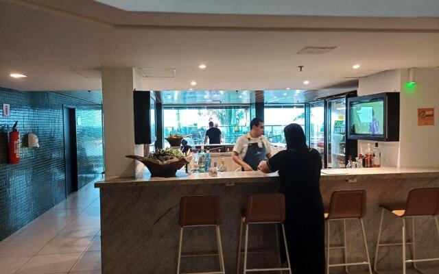 Ritz Suites Hotel