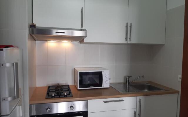 Vista Praia 16- Wifi, Remodelado, 80mt Praia