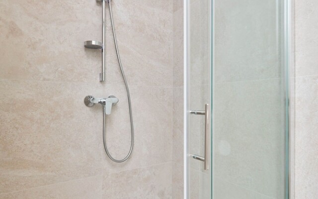 Hedera Estate, Hedera A28