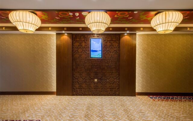 St.Potala Hotel