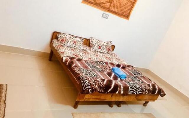 saffron guest house & hostel