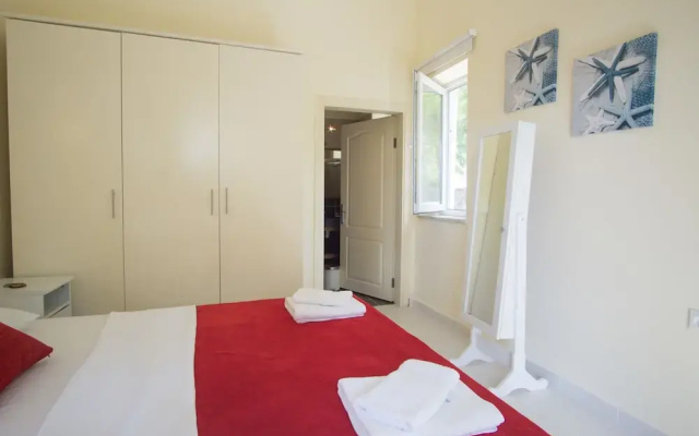 Larmos Villa