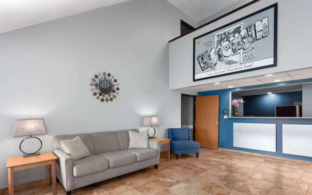 Super 8 by Wyndham Sun Prairie/Madison E