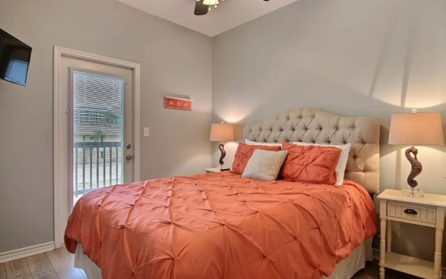 Surfin' Seahorse by Silver Sands Vacation Rentals