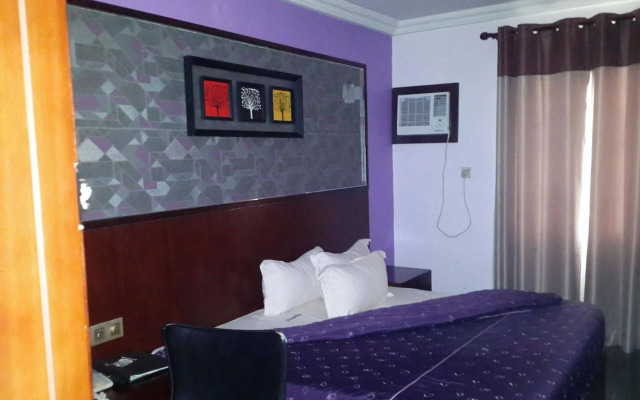 GrandVenice Hotel and Suites