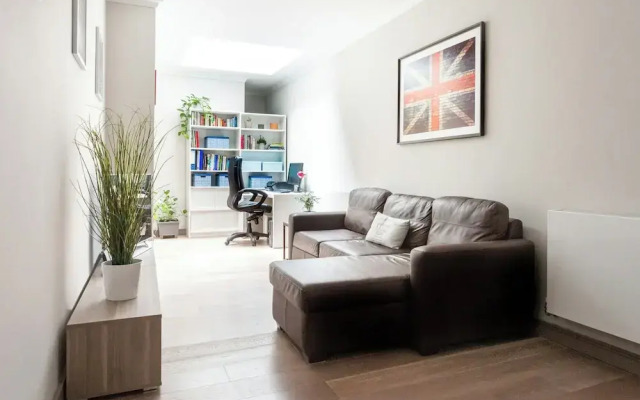 Red Lion Square by Onefinestay