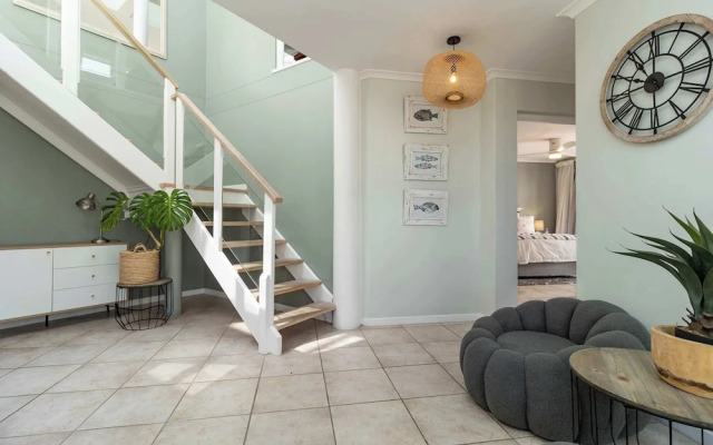 Beachfront Villa Sea Breeze ,hout Bay