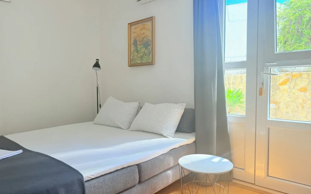 Appartamento Olive Garden Ac Wifi Hvar