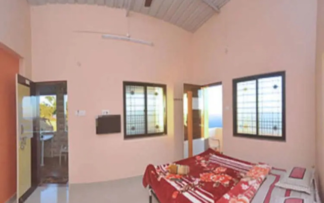 OYO 9906 Hotel Hill Top House