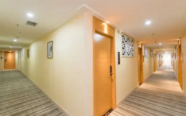 City Youpin Hotel (Wuhan Zuoling New City)