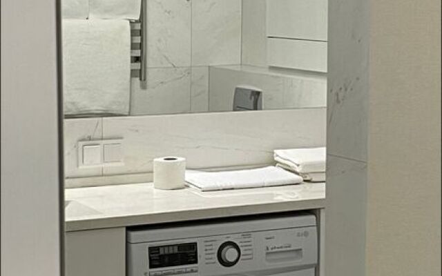 Skyplaza Apartments-Intourist