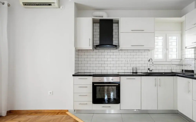 Dew 1-Bedroom Apartment in Athens
