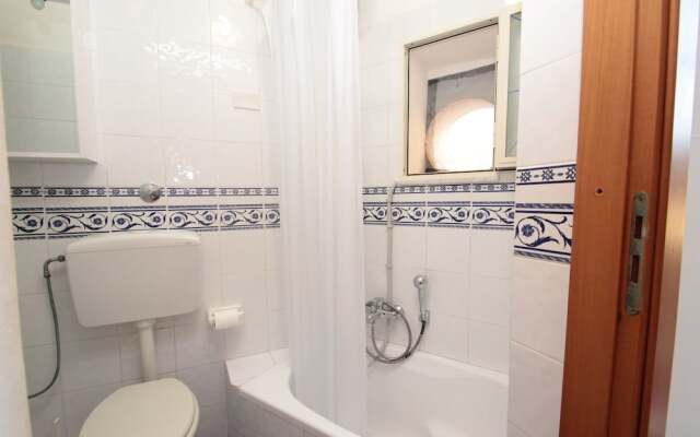 Costa Apartment