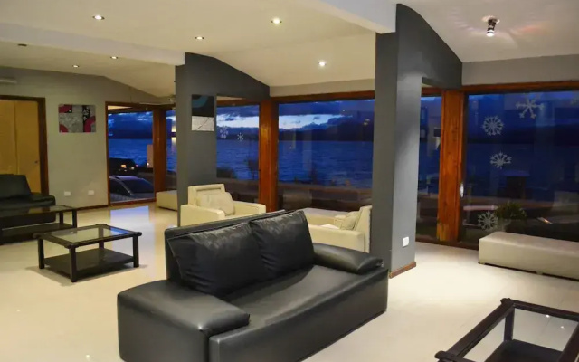 Hotel Bariloche Lake