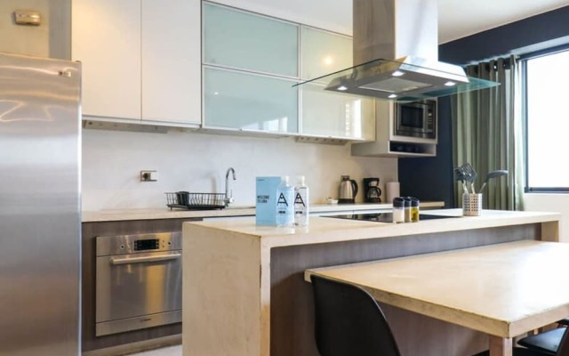 w Picturesque 2BR at Malecon