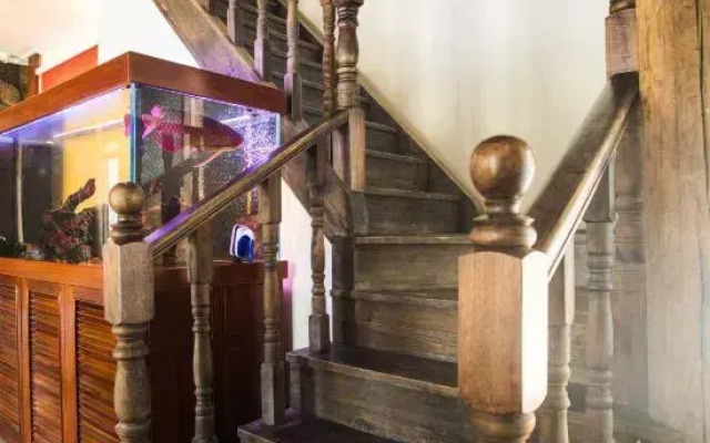 Shenyi Inn (Yushang Guanzhong Old Street Branch)