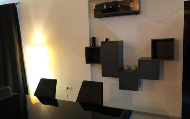 LUXURY APARTMENT III g