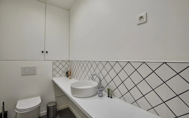 Superb 3 Bedroom Flat in the Center of Paris