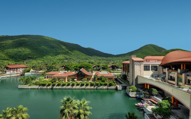 The St. Regis Sanya Yalong Bay Resort