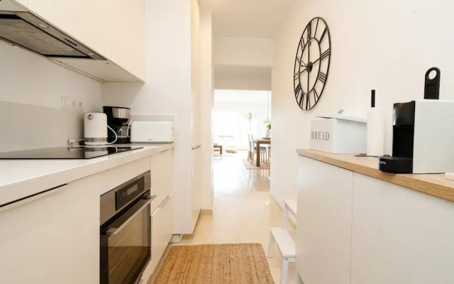 Lovely Apartment With Shared Pool
