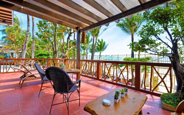 Red Coconut Beach Hotel