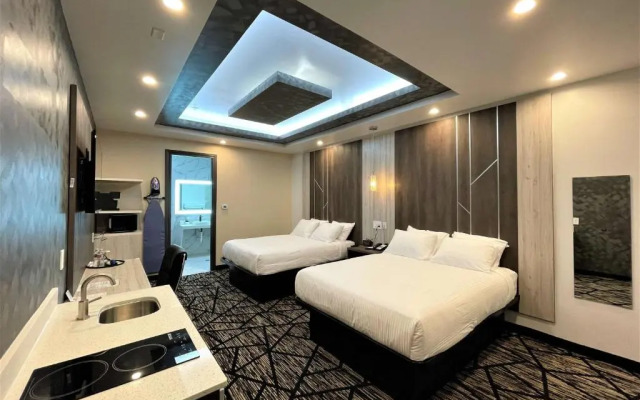 Comfeeni Inn and Suites