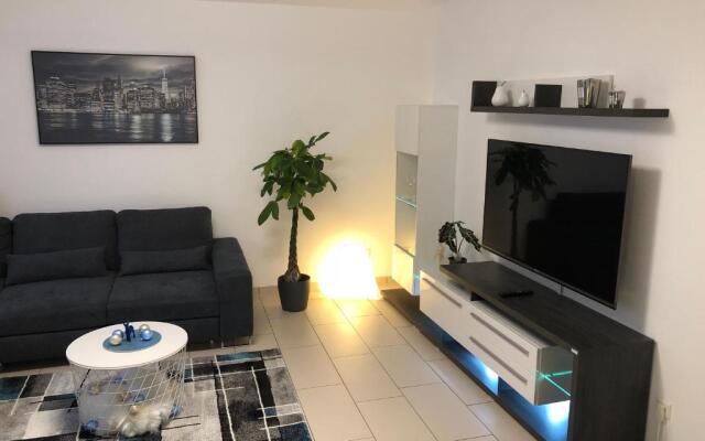 Ferienwohnung Holiday Home mit Netflix