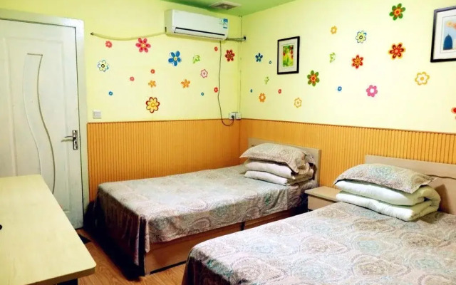 Seven Seas Youth Hostel