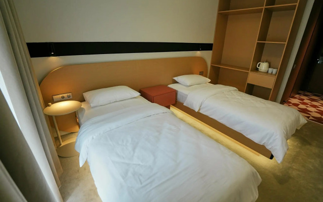 Nomad Camp (Номад Кэмп)