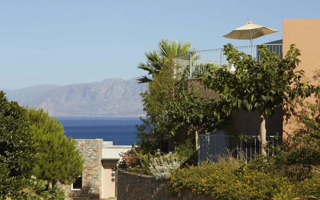 Pleiades Luxurious Villas