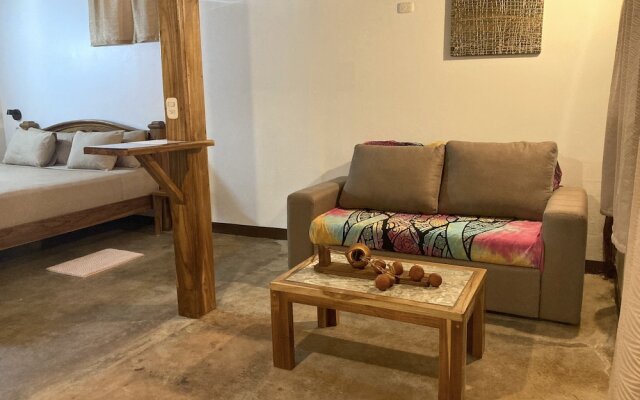 TamaHostel & Glamping