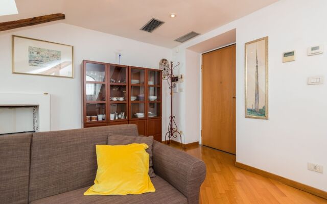 La Mansarda Di Piazza Solferino By Wonderful Italy