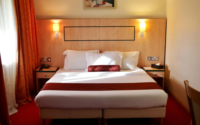 Отель Alisa North Ridge