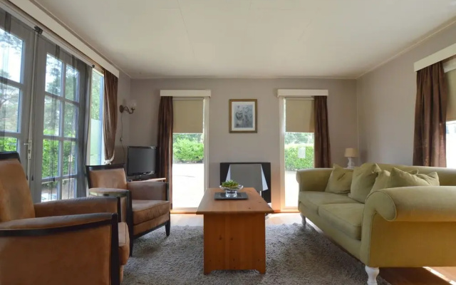 Beautiful Chalet in Gilze en Rijen by the Forest - фото 3