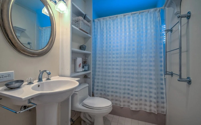 5 South Beach Lagoon