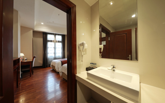 Seventh Heaven Hotel