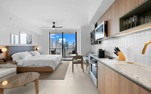 Elegant Studio with Panoramic City Views