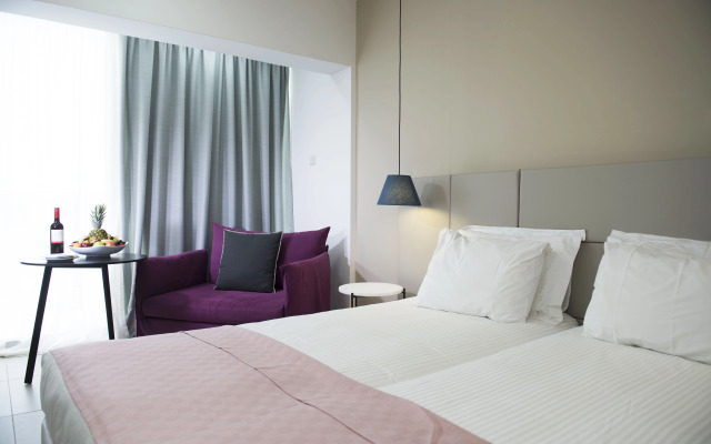 Napa Mermaid Hotel & Suites