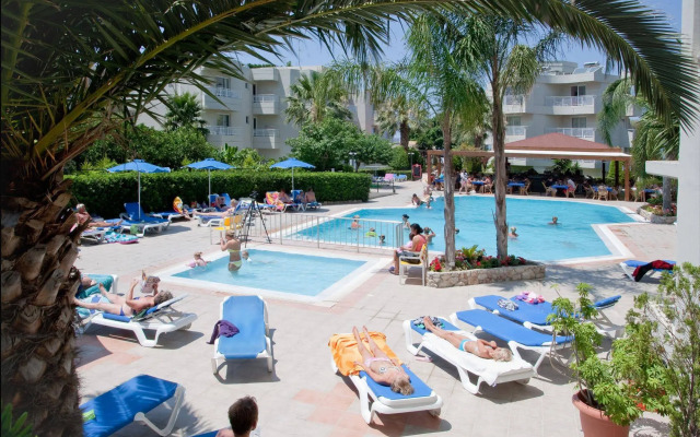 Poseidonia Hotel Apartments