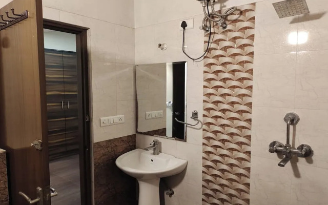 Hotel Rang Mahal Near Jaipur International Airport