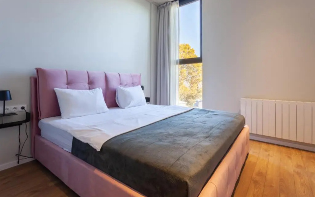 stylish 3BR apt with 2 balconies in historic Tbilisi