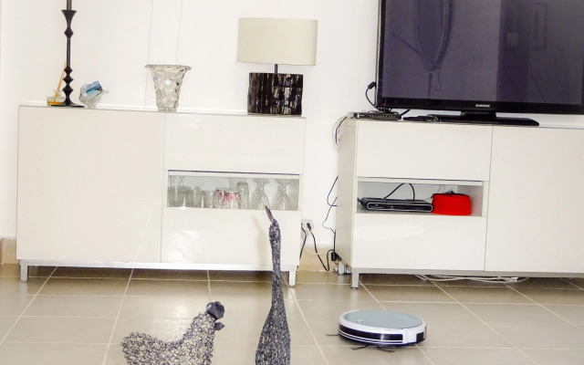 Le Pytheas Vieux Port Marseille