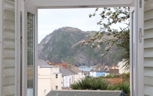10 Cove View