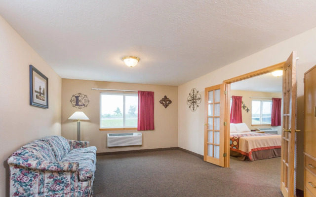 Super 8 by Wyndham Gallipolis Pt Pleasant Area