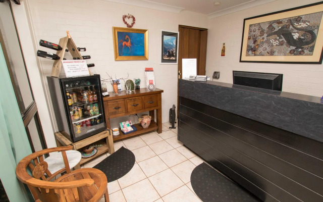 Country Pathfinder Motor Inn