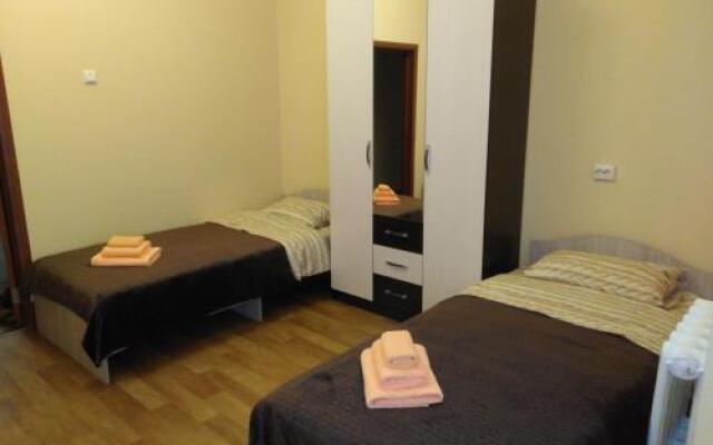Elas Hotel