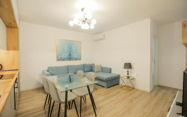 Miku Apartment-Premium 2BD At Wilson Squear