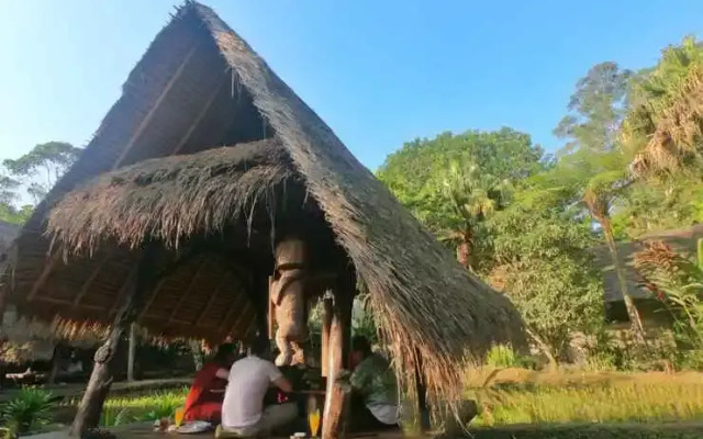 Sapulidi Cafe, Resort & Gallery